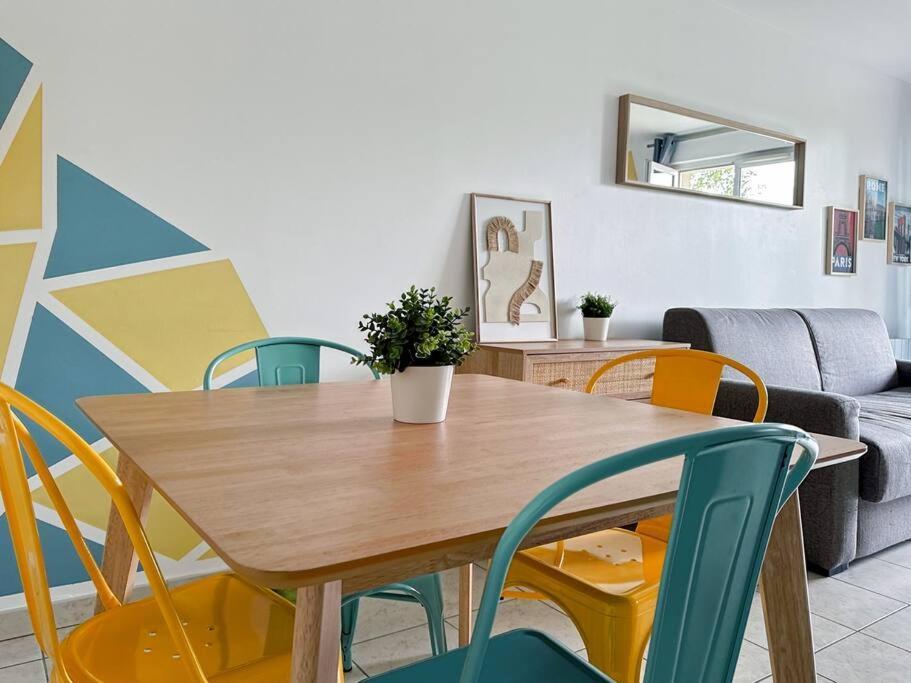 Le Bruxelles 21 - Appartement Pour 4 Personnes Disneyland Paris 몽테브랭 외부 사진
