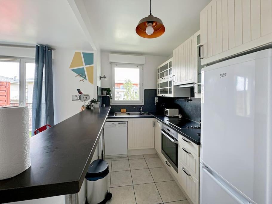 Le Bruxelles 21 - Appartement Pour 4 Personnes Disneyland Paris 몽테브랭 외부 사진